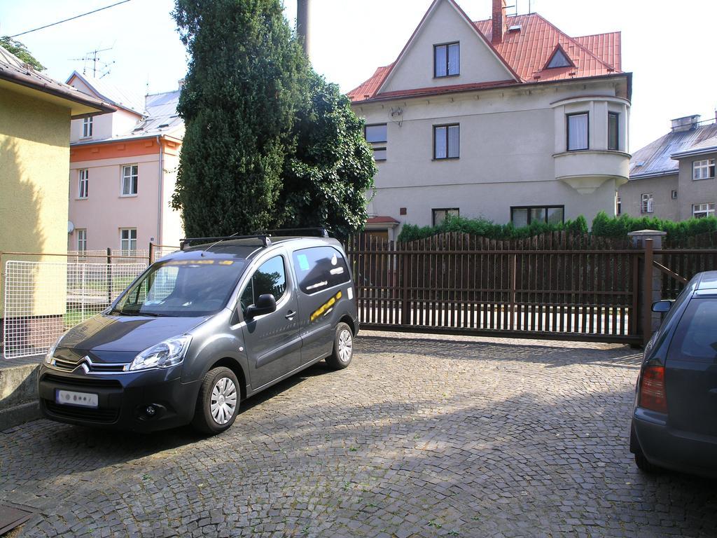 Stylové podkrovní apartmány Ostrava Exterior foto